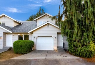 Building Photo - 704 Drayton St