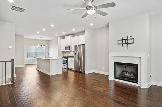 Building Photo - 1339 Callahan Cv