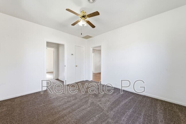 Building Photo - 100 Lowell St