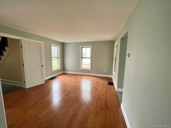 Building Photo - 21 Washington Ave