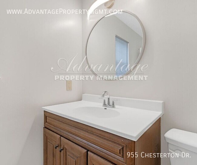 Building Photo - 955 Chesterton Dr