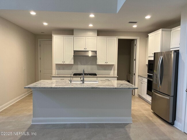 Building Photo - 11380 Newtonian Blvd