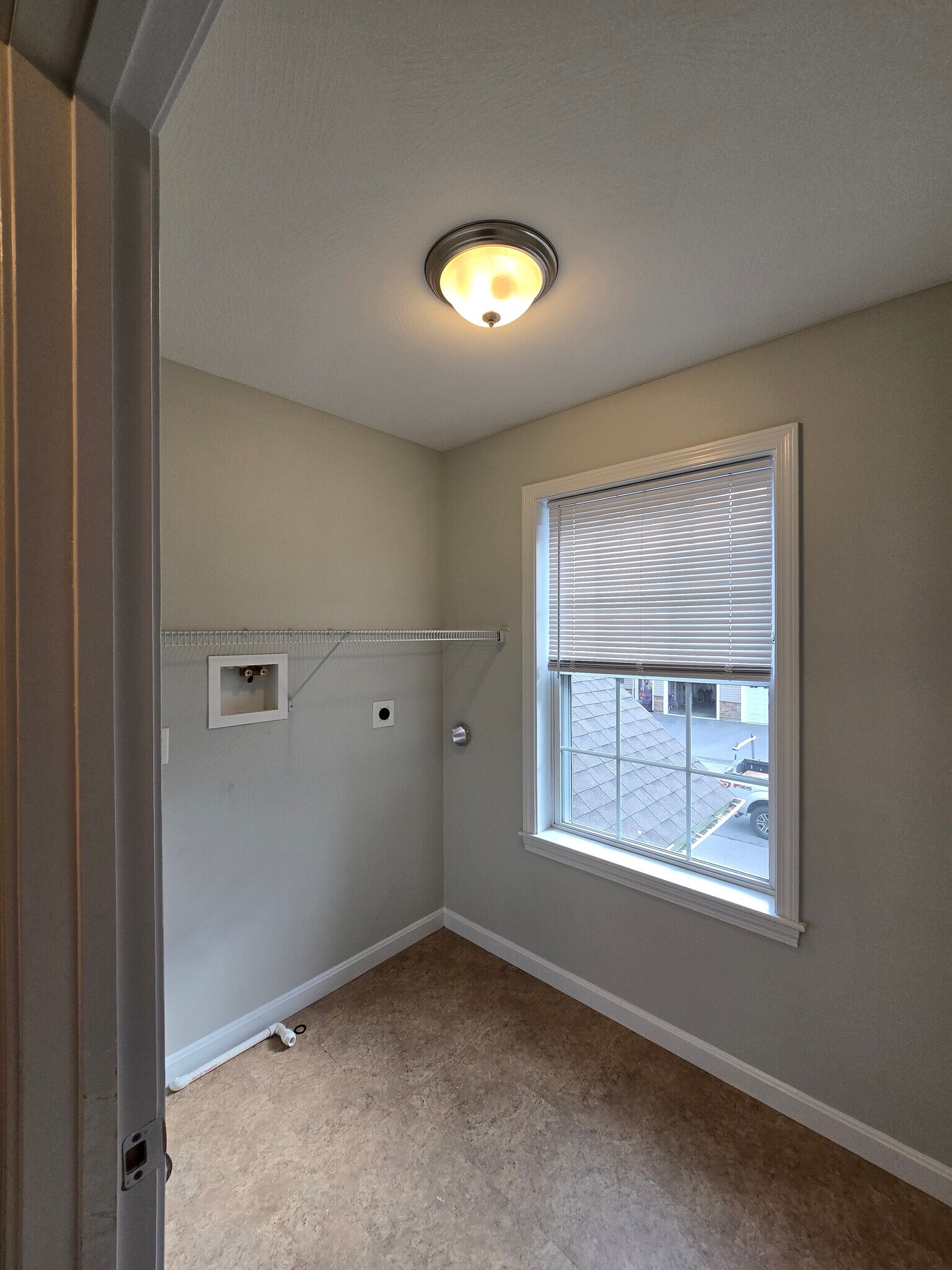 Laundry Room - 4 Riesling Ter