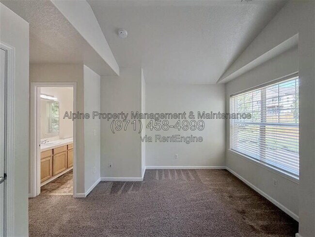 Building Photo - 13592 SW Mapleview Ln