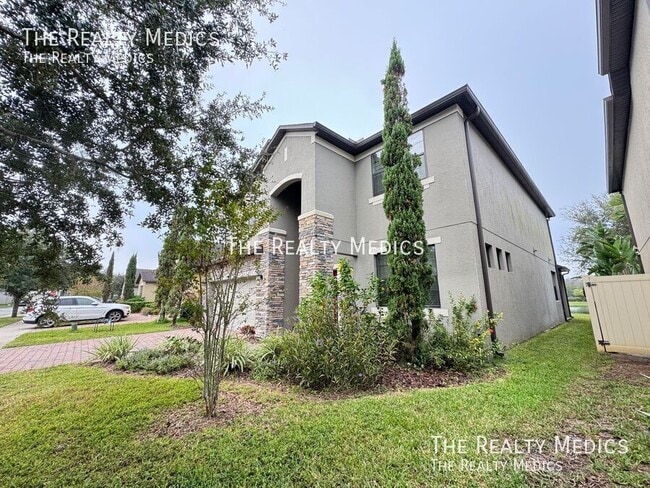 Building Photo - 5107 Appenine Loop W