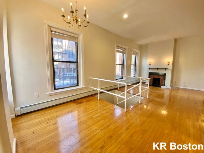 Building Photo - 437 Shawmut Ave