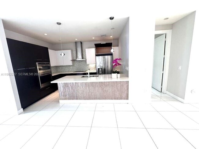 Building Photo - 6458 NW 103rd Psge