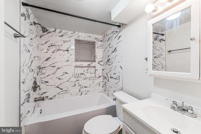 Building Photo - 165 U St NW