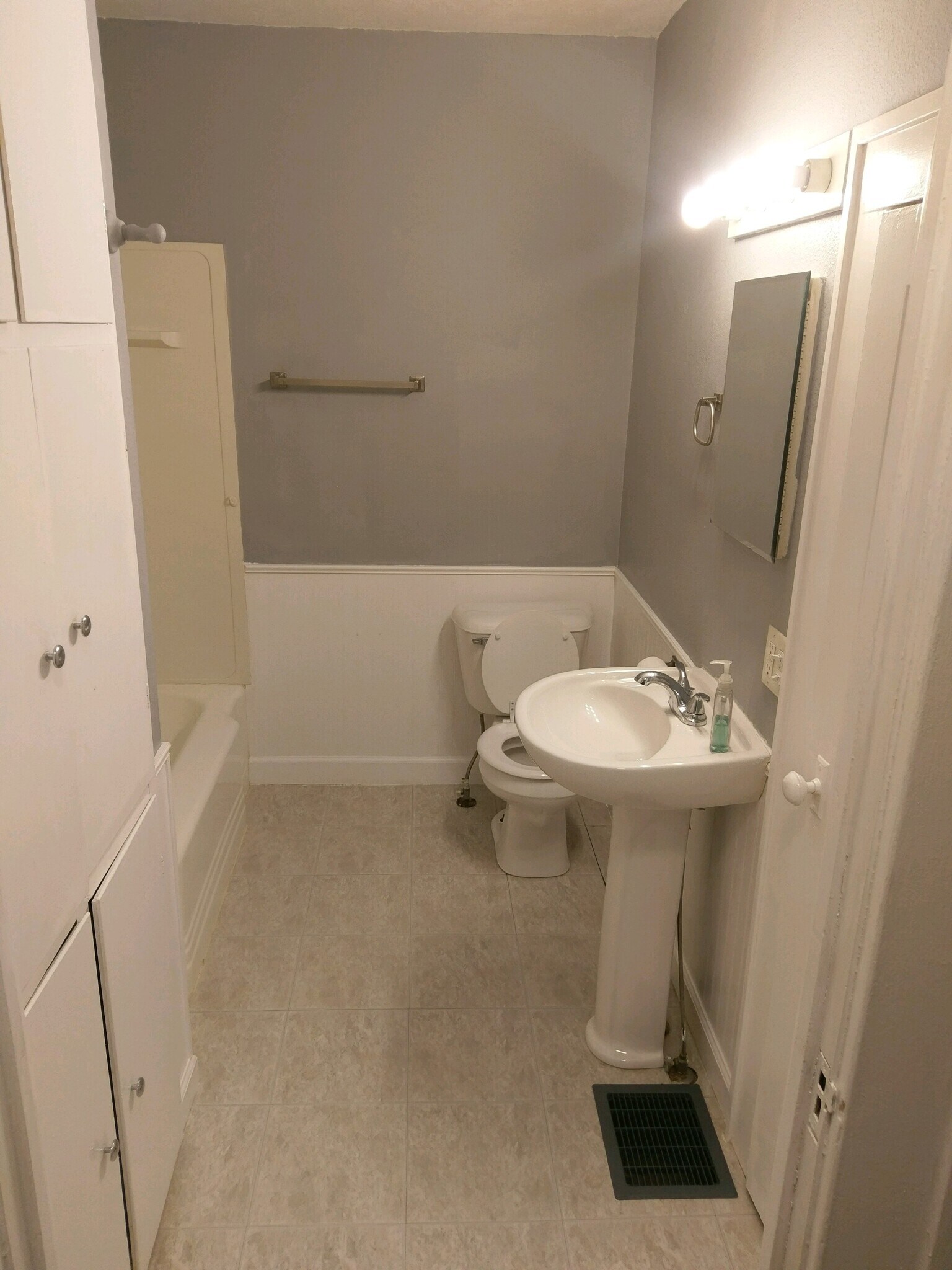 Bathroom - 107 N Oak St