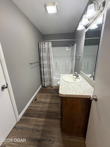 Building Photo - 2312 S Patterson Ave