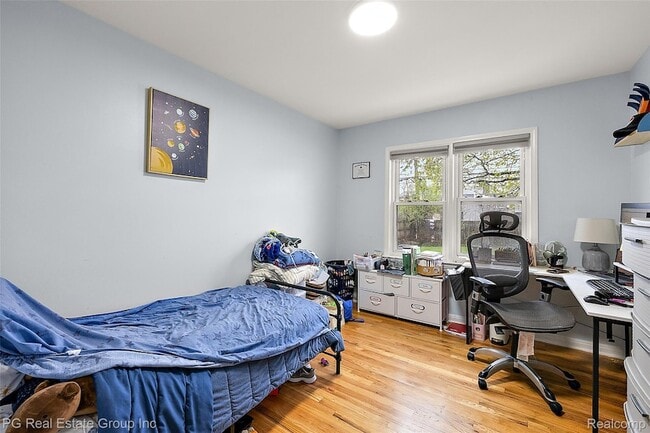 Building Photo - 4307 Cooper Ave