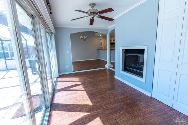 Building Photo - 400 Ridge Wood Cir