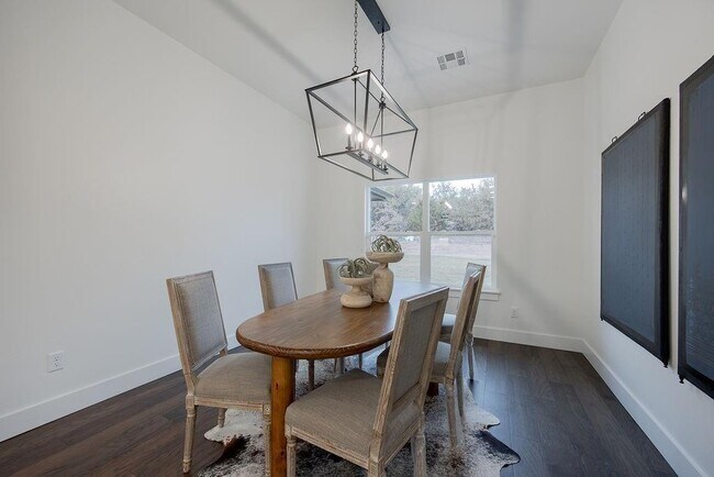Building Photo - 7917 Behr Dr
