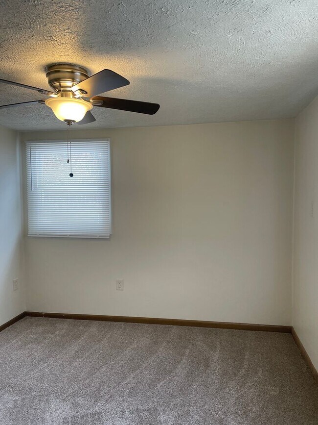 Building Photo - 1144 Prince Dr