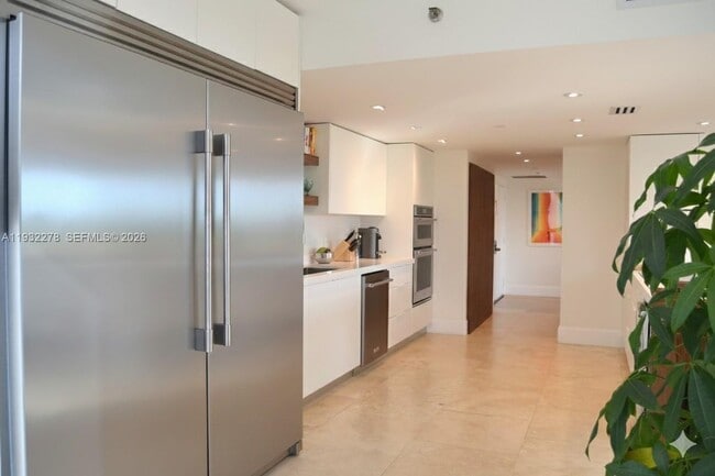 Building Photo - 11113 Biscayne Blvd