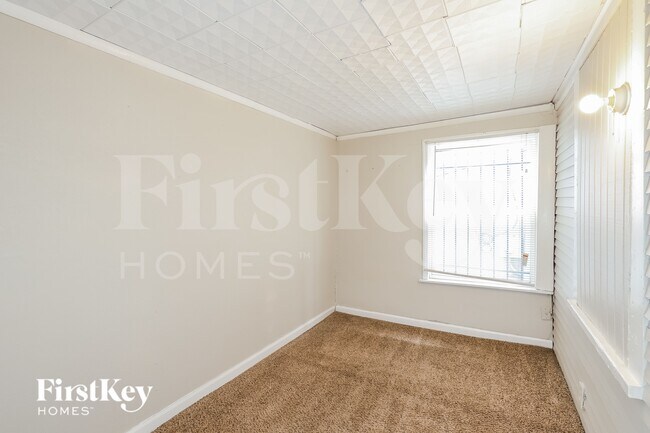 Building Photo - 1603 Elmwood Ave