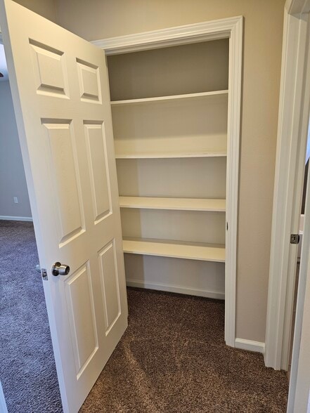 Building Photo - 6649 Cleon Ave