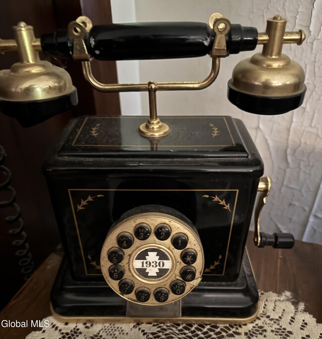 Building Photo - 2970 Salisbury Pl