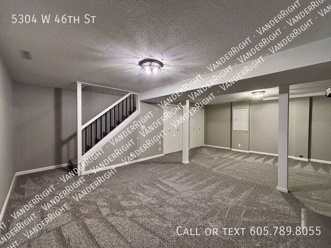 Building Photo - 5304 W 46th St