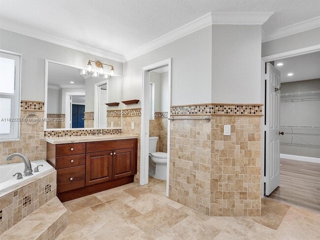 Building Photo - 1175 Peregrine Way
