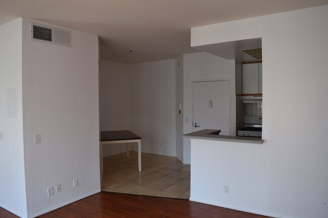 Building Photo - 444 S Occidental Blvd