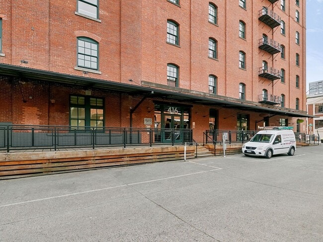 Building Photo - Historic Chown Pella Lofts - east facing studio w/parking/most utilities/rooftop deck