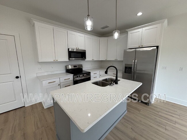 Building Photo - 106 Jennie Dr