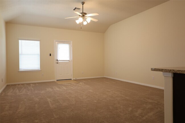 Building Photo - 24715 Hikers Bend Dr