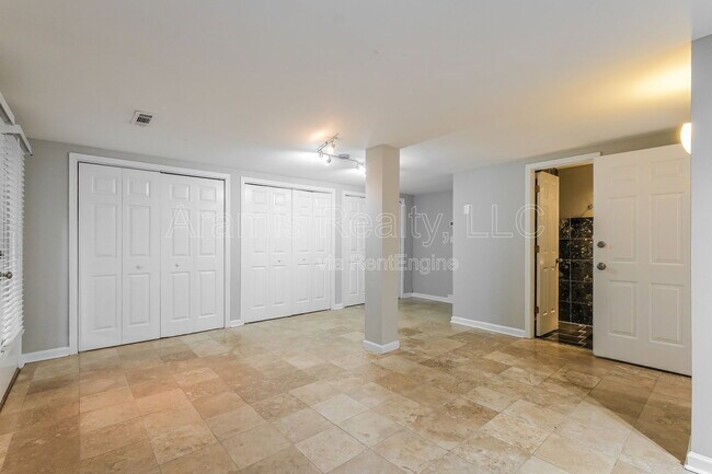 Building Photo - 280 Halah Cir NE