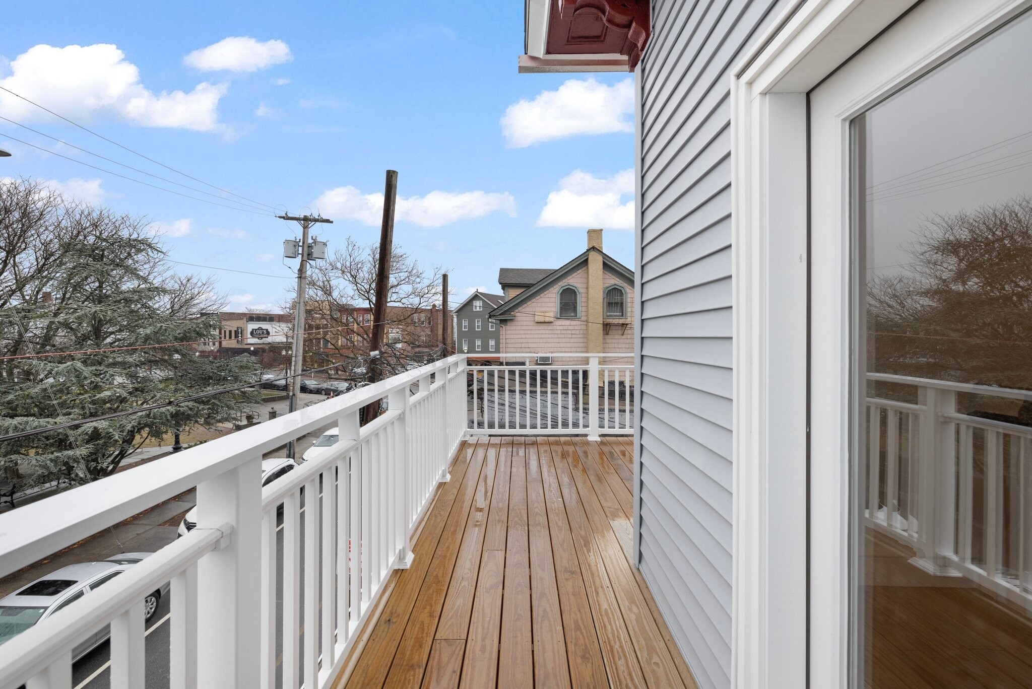 Deck - 54 Sutton St