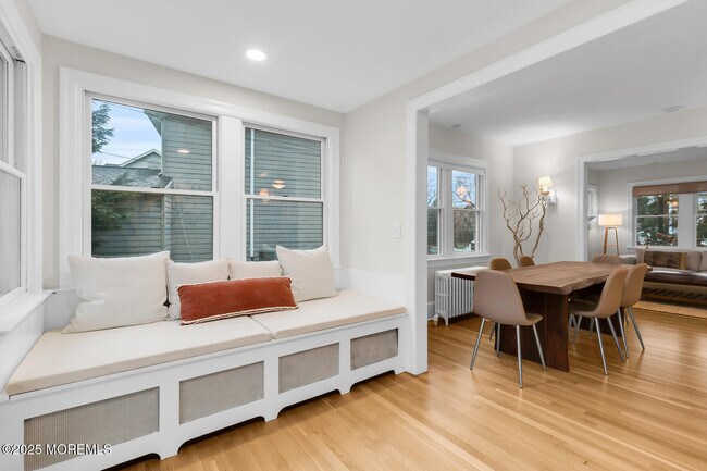 Building Photo - 27 Waterman Ave