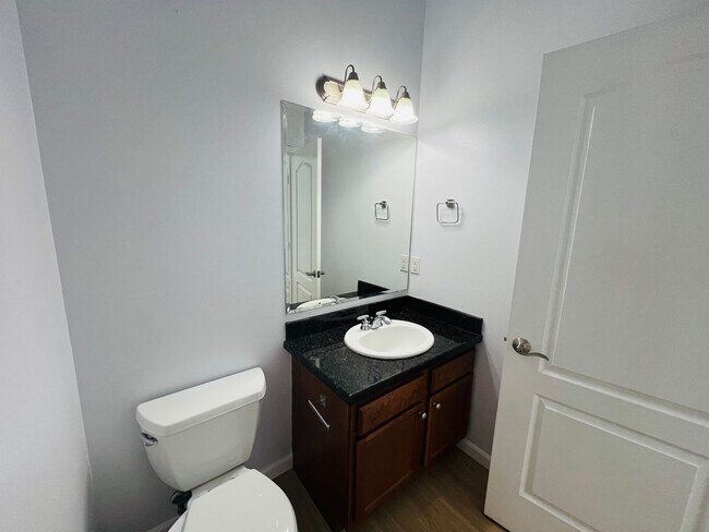 Building Photo - 4 Bedroom 2.5 Bathroom Home w/ Garage In Ferndale!