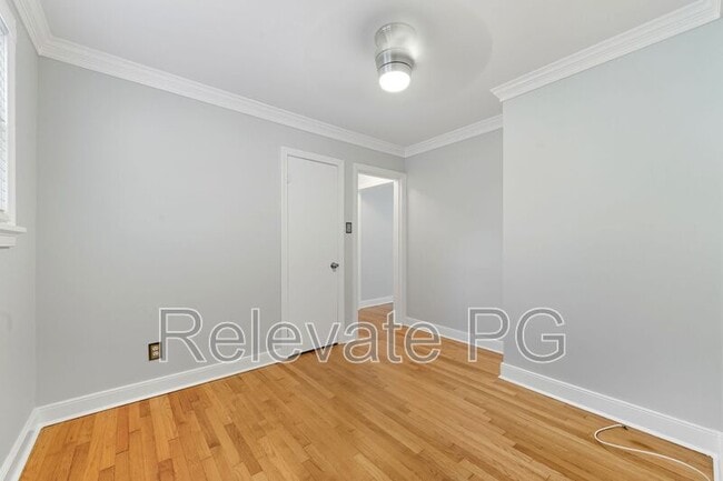 Building Photo - 8803 Weldon Dr