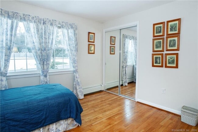 Building Photo - 44 Alder Rd