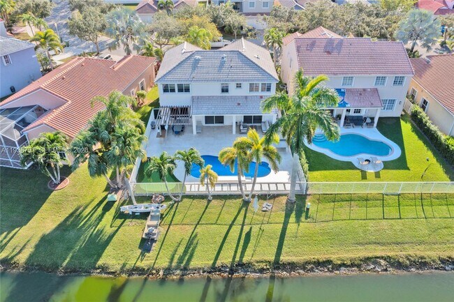 Building Photo - 1176 Cedar Falls Dr