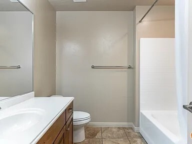 Building Photo - 445 N 1660 W Cir