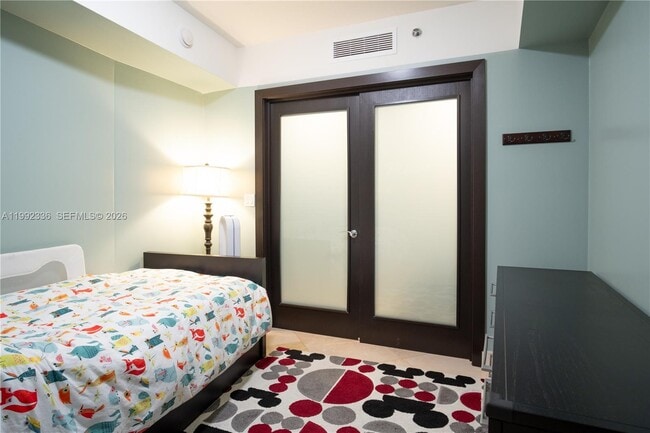 Building Photo - 1850 S Ocean Dr