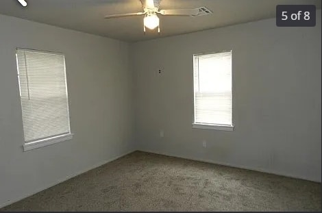 Building Photo - 2320 SW E Ave