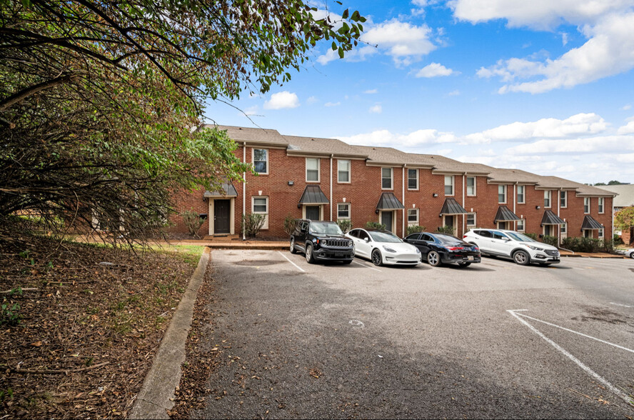 Building Photo - 205 Acklen Park Dr
