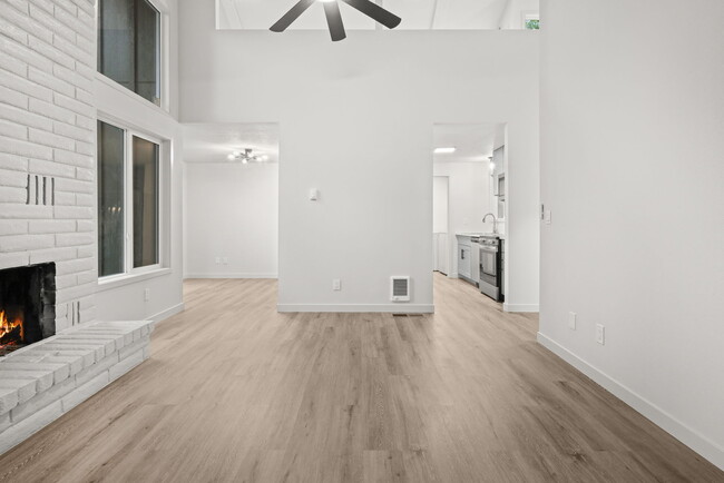 Building Photo - 8027 SW 103rd Ave