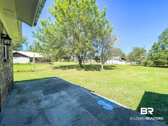 Building Photo - 25121 Olive St