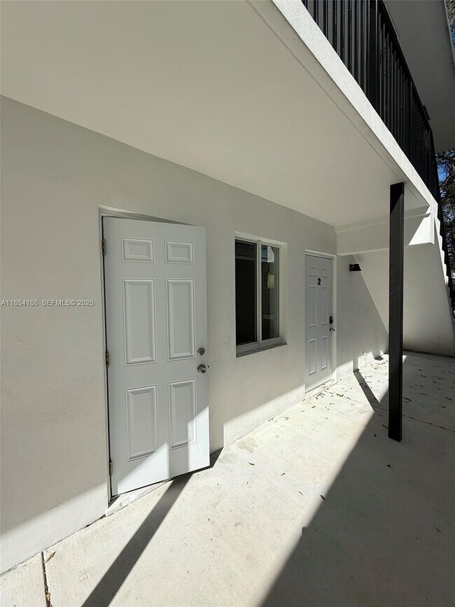 Building Photo - 747 NW 60th St