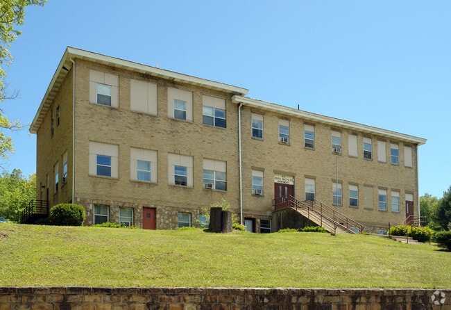 Building Photo - 613 S Fayette St