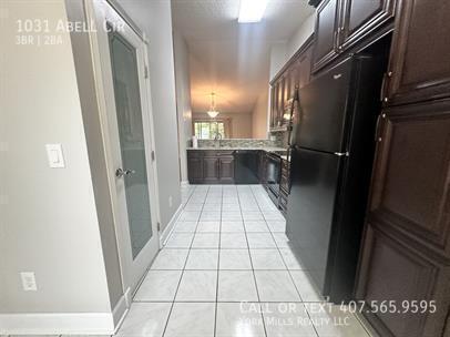 Building Photo - 1031 Abell Cir