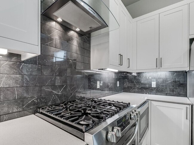 Building Photo - Beautiful New Construction Home in Edmond/Oklahoma City