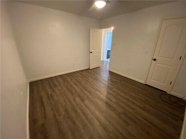 Building Photo - 764 Dove Tree Ln