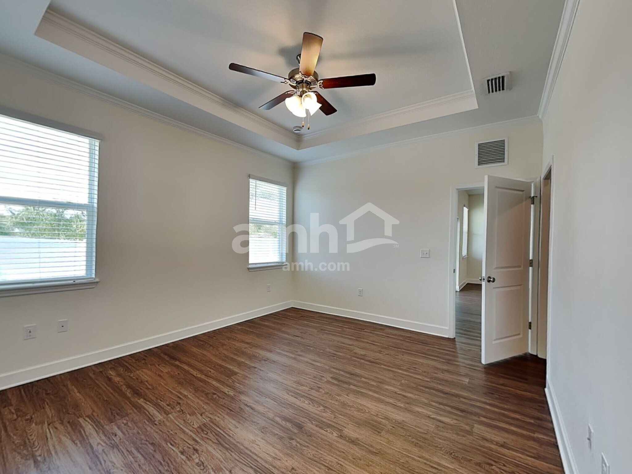 Building Photo - 327 Pine Terrace Dr