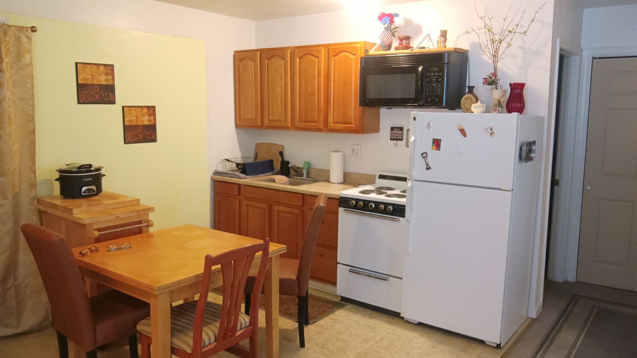 Building Photo - 1508 Redwood St