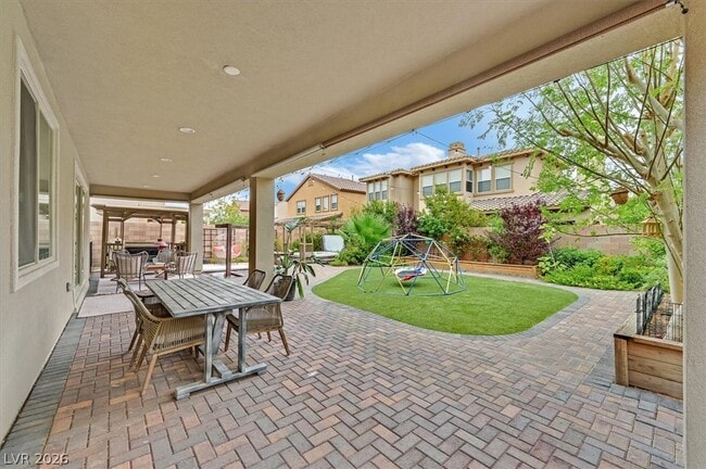 Building Photo - 505 Punto Vallata Dr