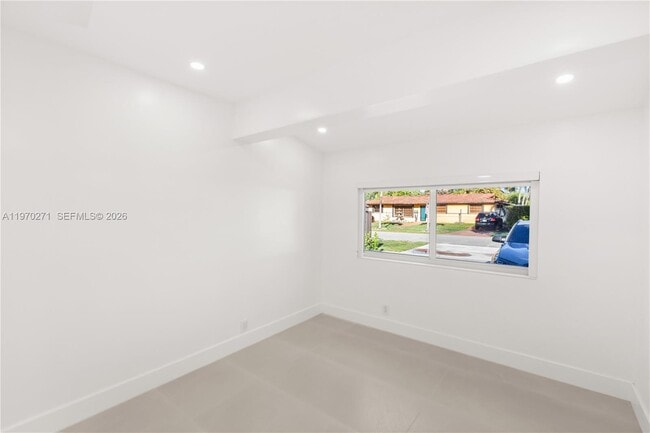 Building Photo - 6030 SW 109th Ct